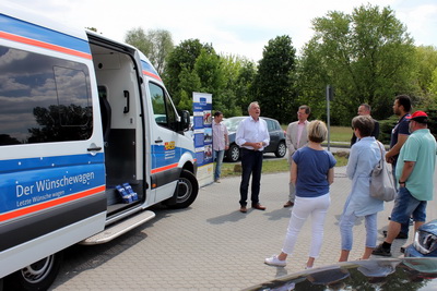 Jürgen Haase berichtet über das Projekt Wünschewagen.