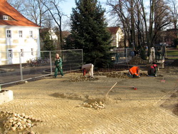 Die Arbeiten am Schlossvorplatz gehen zgig voran