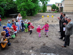 Die Kinder der Kita Sonnenkäfer unterhielten die Anwesenden mit einem kleinen Programm.
